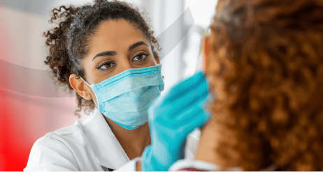 Segít a dentalhigiénikus 