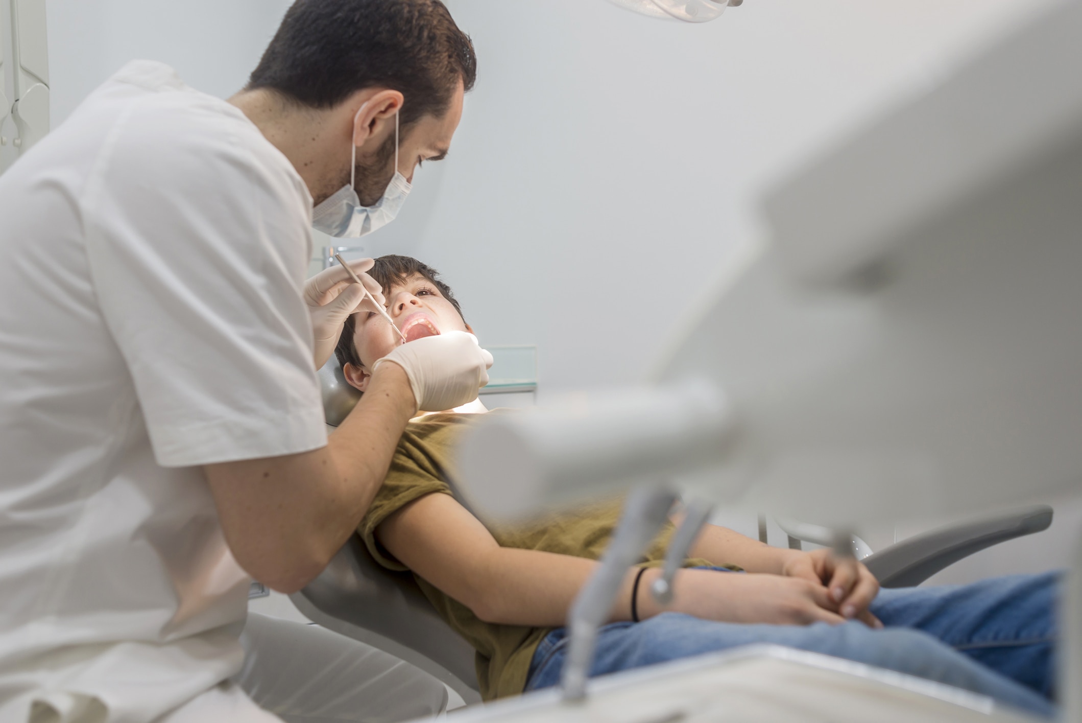 fogászati szakember