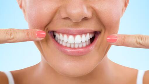 Otthoni fogfehérítés – kockázatok és veszélyek