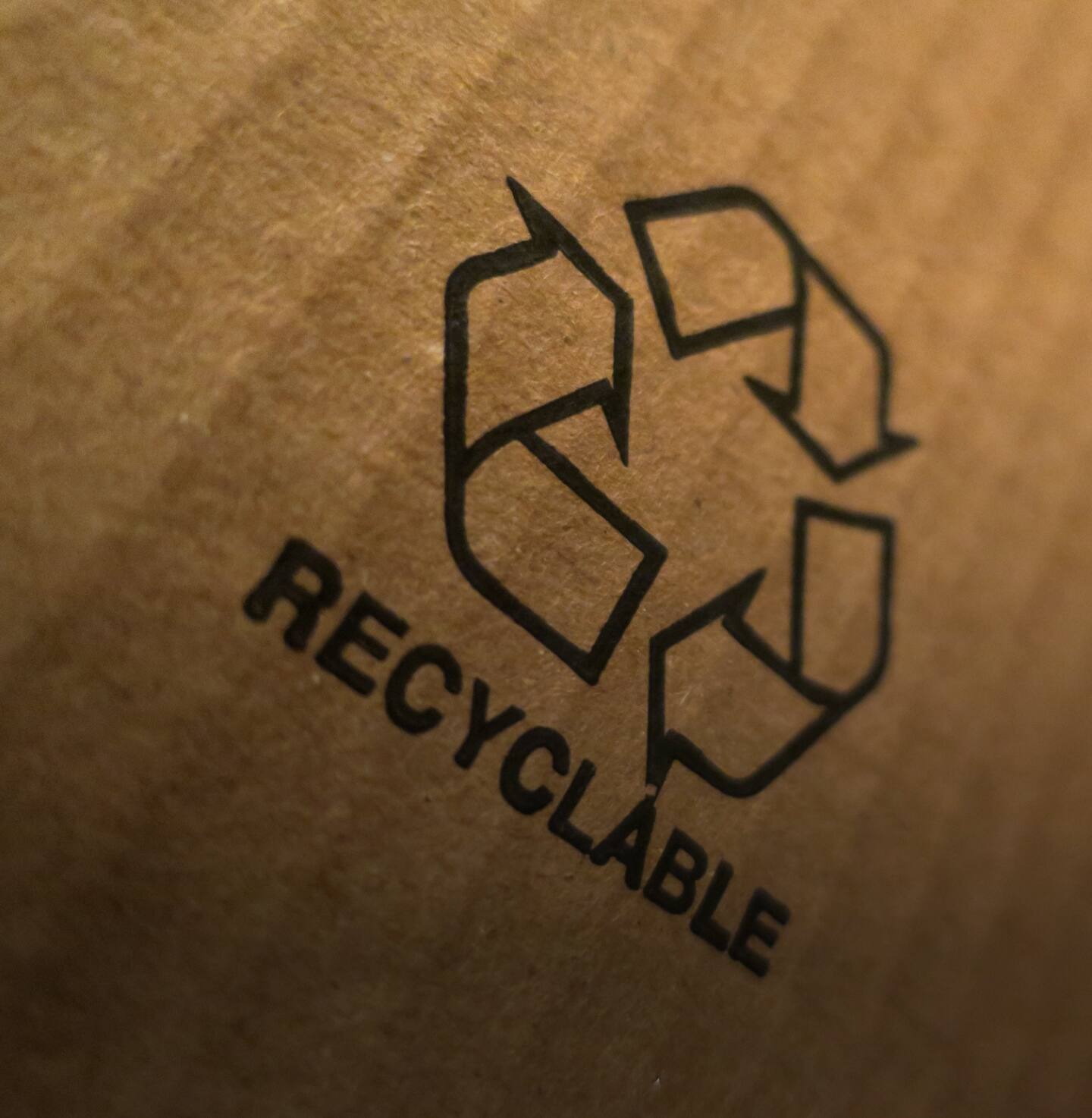 Unsere erste recycelbare Zahnpastatube Unsere erste recycelbare Zahnpastatube