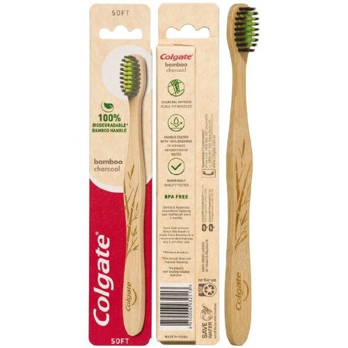 Colgate® Bamboo Charcoal Lágy Fogkefe
